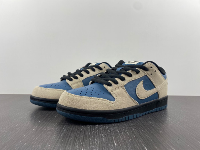 Nike SB Dunk Low Light Cream Thunderstorm BQ6817-200