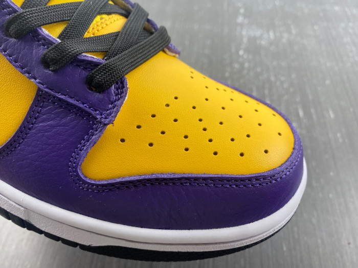 Nike Dunk Low LX Lisa Leslie  - DO9581-500