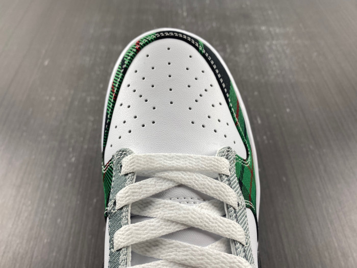 Nike Dunk Low Tartan Plaid DV0827-100