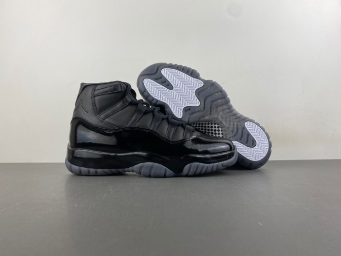 The CDG x Air Jordan 11 SP IV7639-001