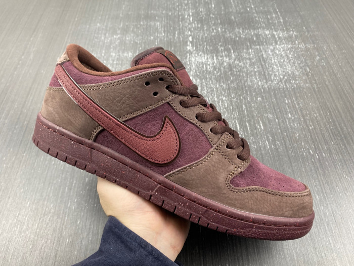 Nike SB Dunk Low Valentine