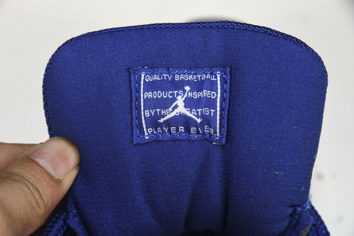 Air Jordan 11 Retro Low 