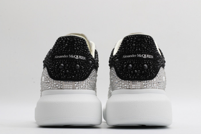 A1exa*der Mcqv*en OVERSIZED