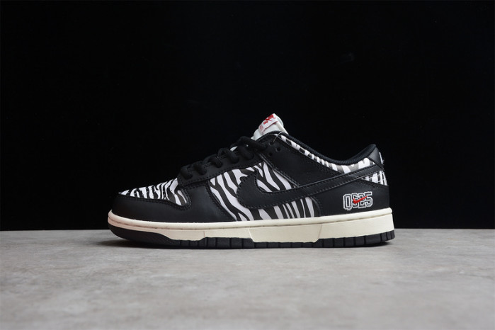 Quartersnacks x Nike SB Dunk Low Zebra DM3510-001