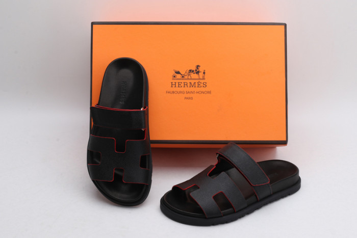 H**me5 SANDALS
