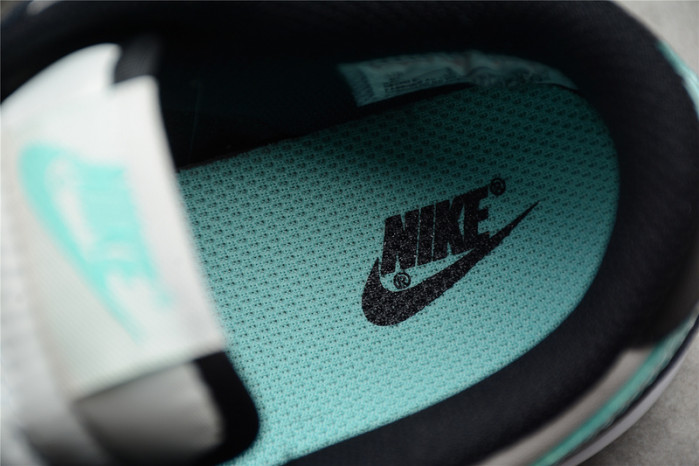 Nike Dunk Low Light Bone Tropical Twist (GS) - CW1590-003