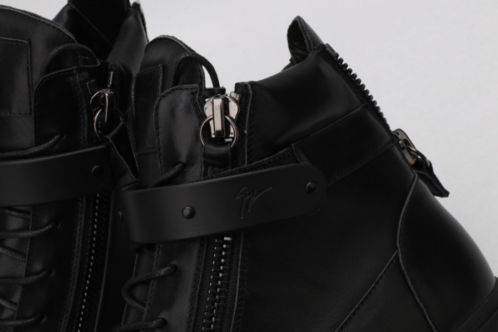 Chr1st1an Louboution Sneakers