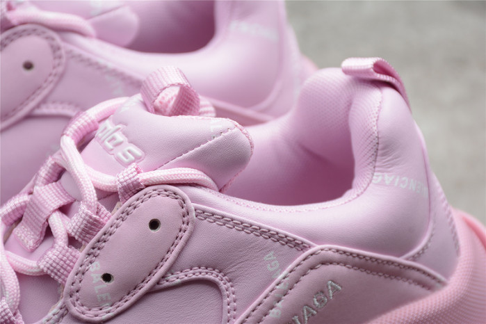 BLCG SNEAKER TRIPLE.S.