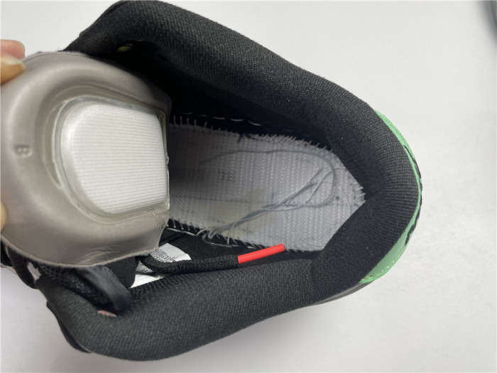 Nike sb dunk “VX1000 Comcorder” CV1659 001