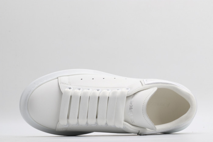 A1exa*der Mcqv*en OVERSIZED