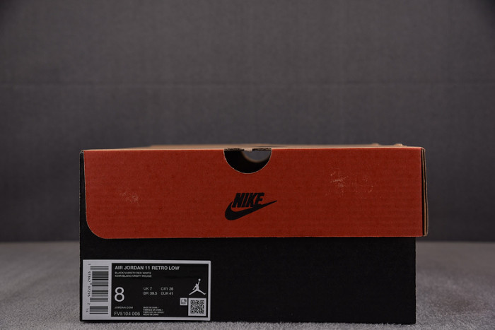 Air Jordan 11 Low "Bred" 2025 FV5104-006