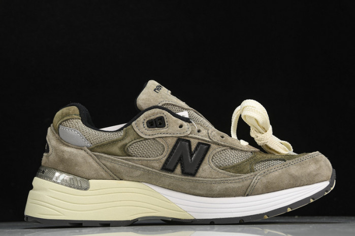 New Balance M992J2
