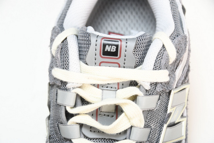 New Balance M1906DA
