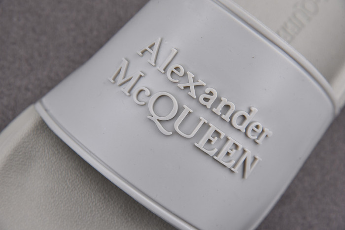 A1exa*der Mcqv*en SANDALS