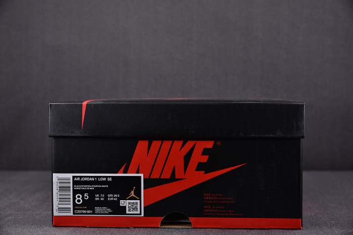 Air Jordan 1 Retro Low OG 