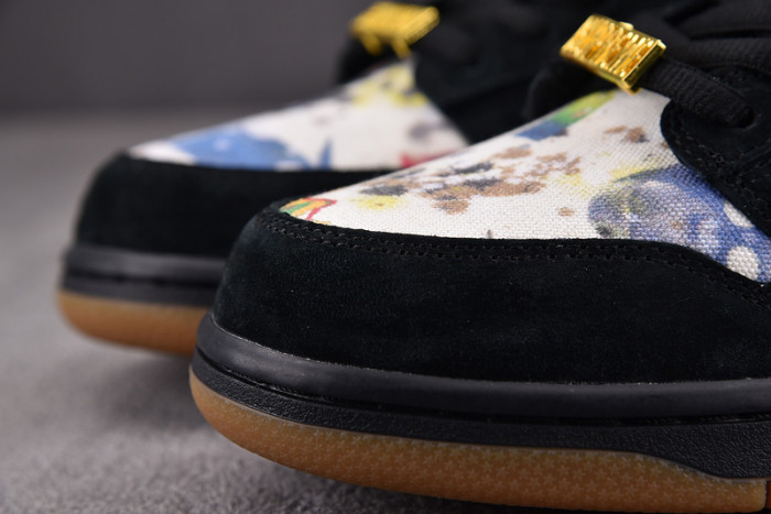 Svp*me x Nike SB Dunk Low Rammellzee FD8778-001