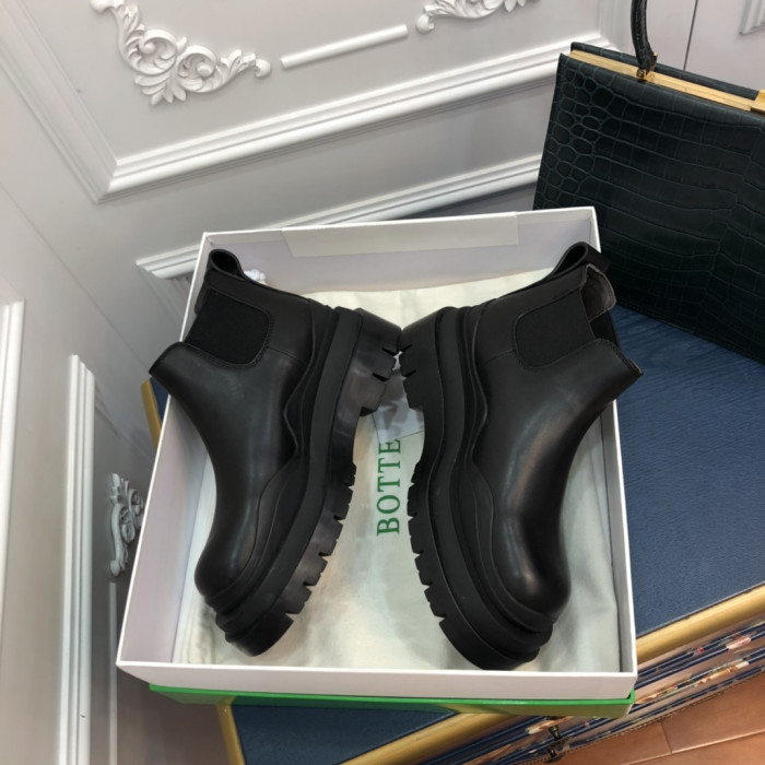 Botteg*Ven*ta Boots WOMEN + MEN