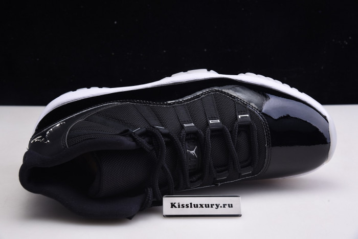 AIR JORDAN 11 RETRO METALLIC SILVER CT8012-011