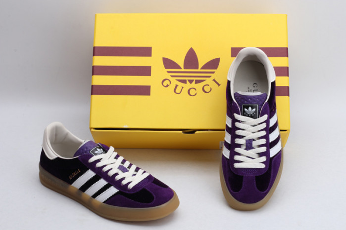 Gv*c* X ADIDA* SNEAKER