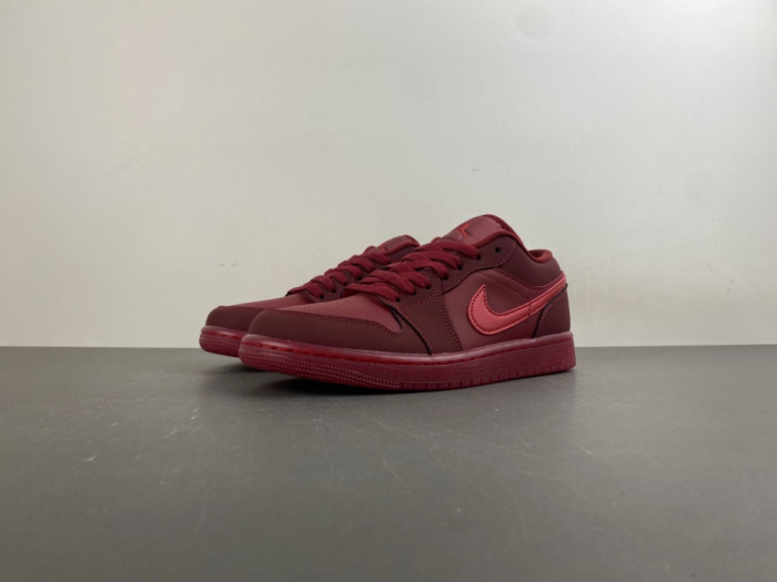 Air Jordan 1 Low SE Valentine