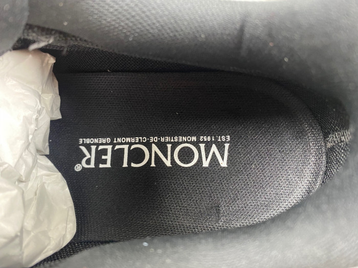 MONCLER TRAILGRIP GORE-TEX