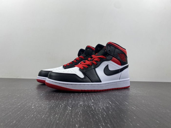 AIR Jordan 1 Mid Gym Red Black Toe  - DQ8426-106