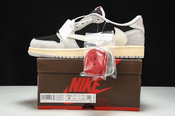Travis Scott x Air Jordan 1 Low OG DM7866-010