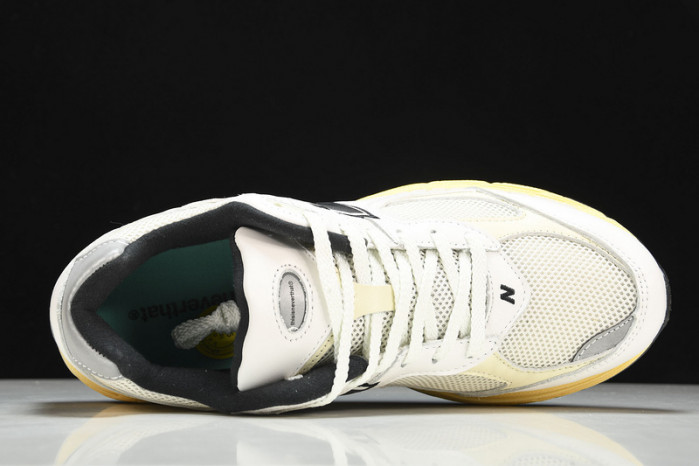 New Balance ML2002RT