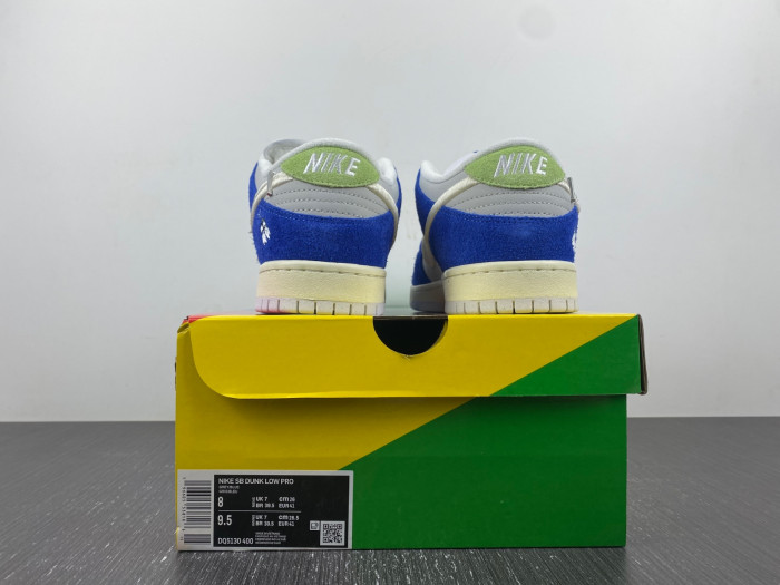 FLY Streetwear Nike SB Dunk Low DQ5130-400