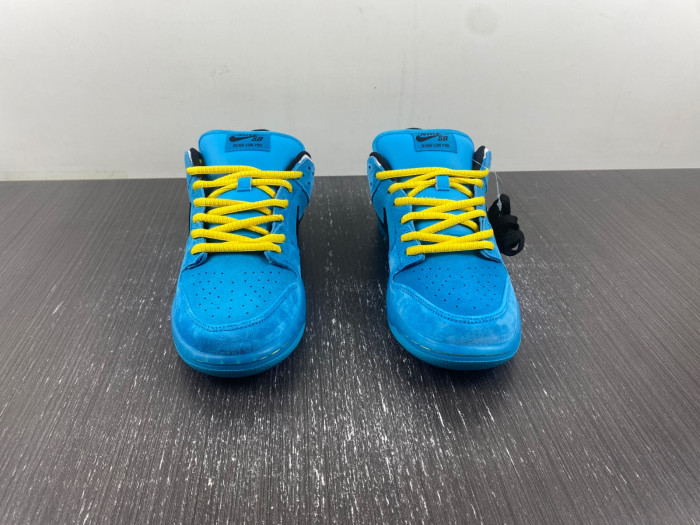 Powerpuff Girls x Nike SB Dunk Low “Buttercup” FZ8319-300