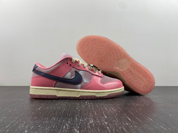 Nike Dunk Low WMNS Barbie FN8927-621
