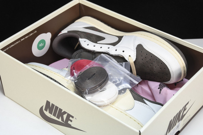 Travis Scott x Nike Air Jordan 1 Low DM7866-162