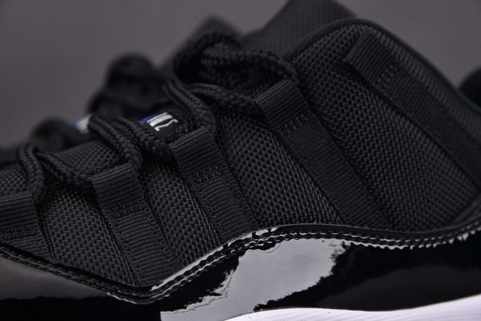 Air Jordan 11 Low 