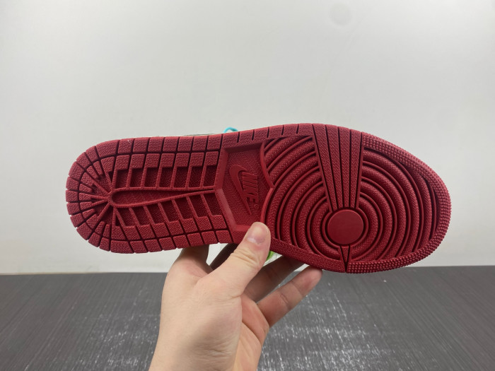 AIR JORDAN 1 RETRO LOW OG 