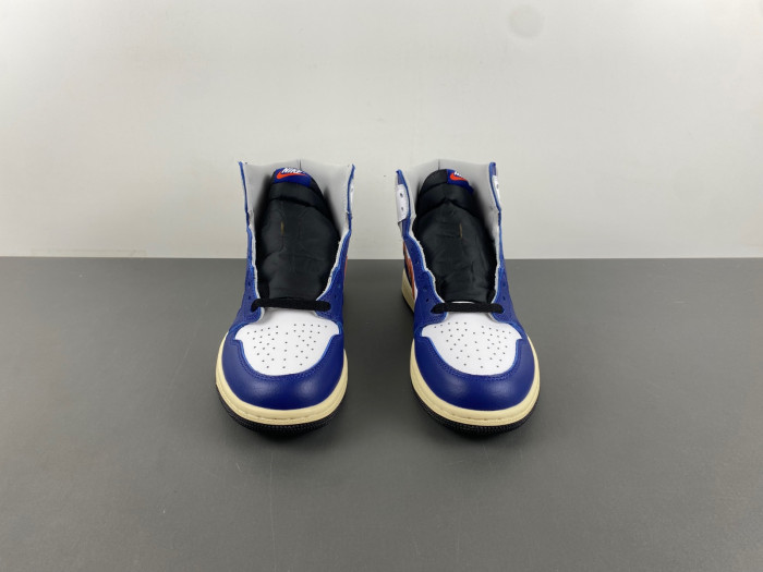 Air Jordan 1 Retro High OG "Deep Royal Blue" DZ5485-100