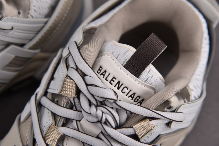 Ba1en*iaga TRACK 542023 W3ACG 1220