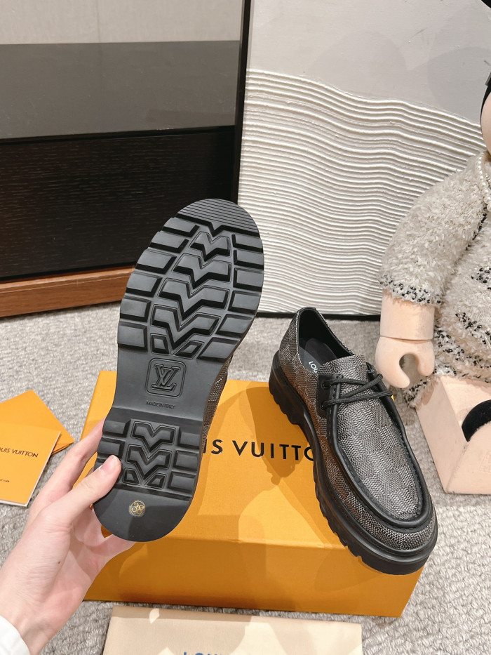LO1_VTS COUPLE LOAFER